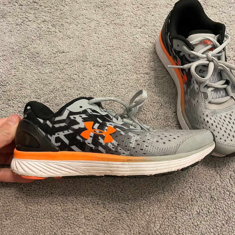 Under armour shoes 3.5Y